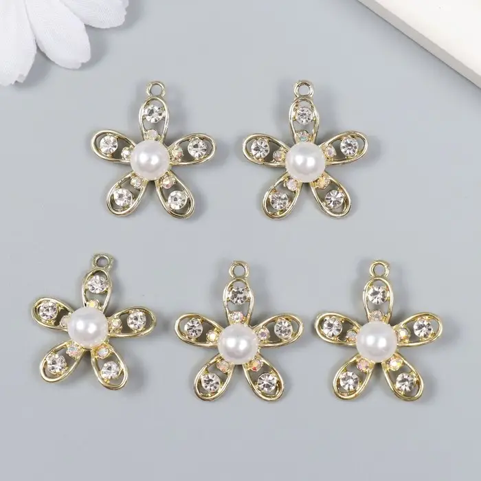 Декор для творчества металл, стразы "Ромашка с жемчужинкой" золото 2,5х3 см