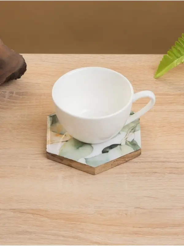 Подставка под горячее &laquo;Листья&raquo;, набор 4 шт., 15&times;13&times;5 см, дерево манго