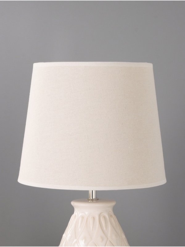 Настольная лампа Настольная лампа "Тина" 1х15Вт Е14 бежевый 25х25х41см