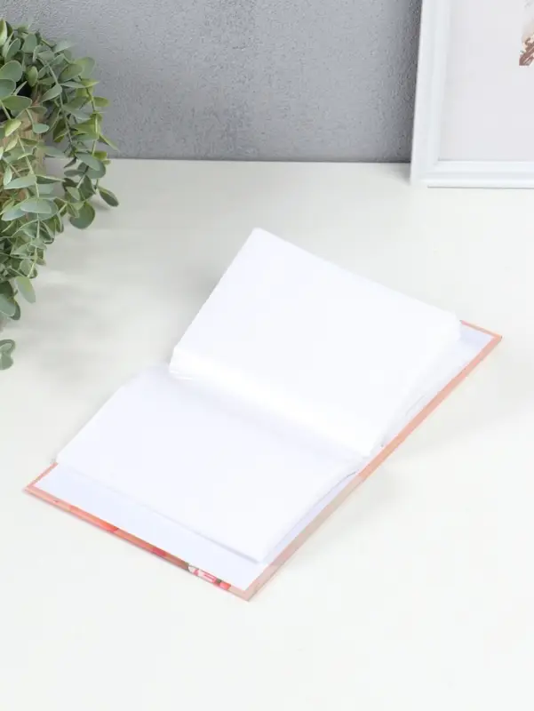 Фотоальбом на 100 фото 10х15 см "Зверята на празднике" 4,5х12,5х16,5 см