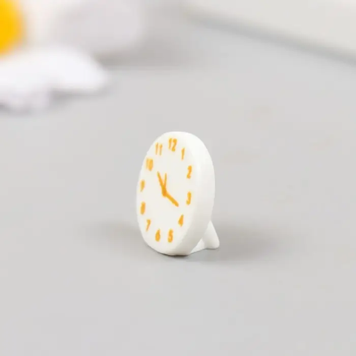 Декор для творчества полистоун "Настенные часы" 1,6х1,7 см