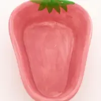 Миска для грызунов &laquo;Клубника&raquo;, 10&times;11&times;4 см, керамика