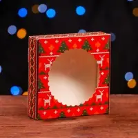 Подарочная коробка сборная с окном «Новогодний орнамент», 11.5×11.5×3 см