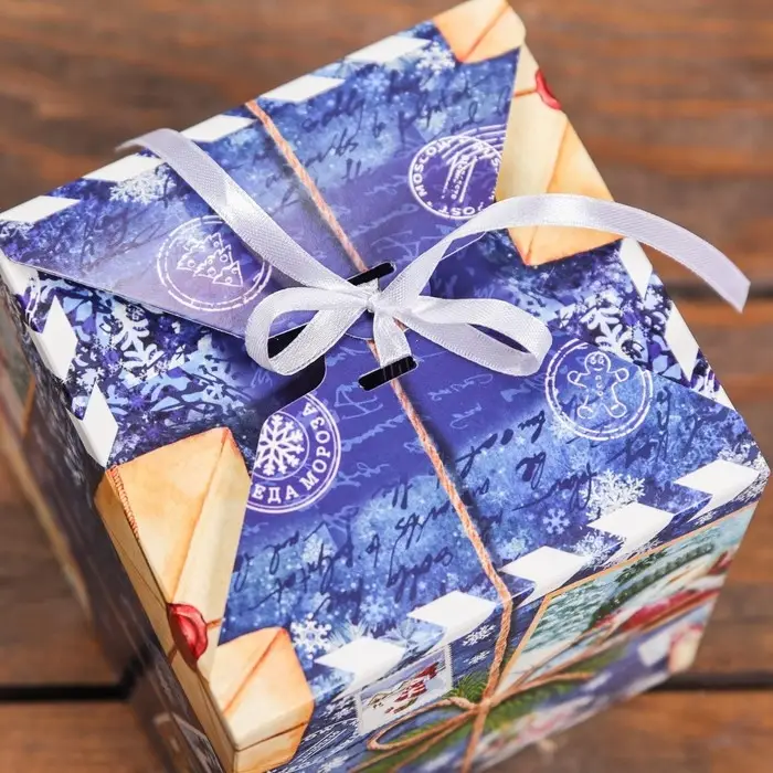 Коробка складная, подарочная новогодняя «Дед Мороз» 12×12×12 см Коробка складная, подарочная новогодняя «Дед Мороз» 12×12×12 см