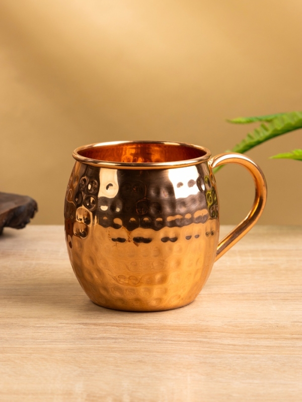 Кружка рельефная, медь 13х8х9,5 см Кружка рельефная, медь 13х8х9,5 см