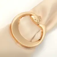 Пряжка для платка &laquo;Лисичка&raquo;, с хвостиком, цвет матовое золото