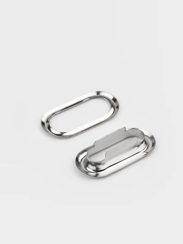 Застёжка для кепки, с люверсом, 2×2 см, цвет серебряный