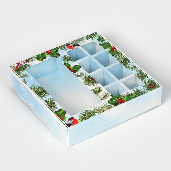 Новый год. Коробка под 8 конфет и шоколад, с окном Новый год. Коробка под 8 конфет и шоколад, с окном "Чудеса случаются", 17,7 х 17,8 х 3,8 см, кондитерская упаковка