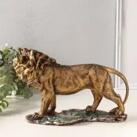 Фигура полистоун "Лев на подставке" 30х19 см