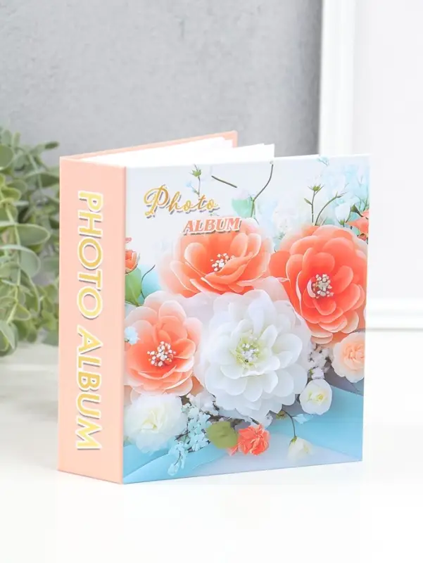 Фотоальбом на 40 фото 10х15 см "Букет с хризантемами" в коробке 4,5х14х17 см