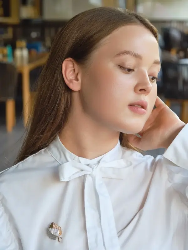 Брошь &laquo;Листья&raquo;, цвет серебристо-золотой матовый