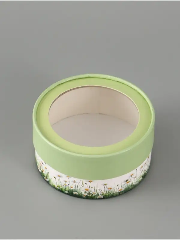 Коробка тубус с окном &laquo;Ромашки&raquo;, 12&times;12&times;5 см