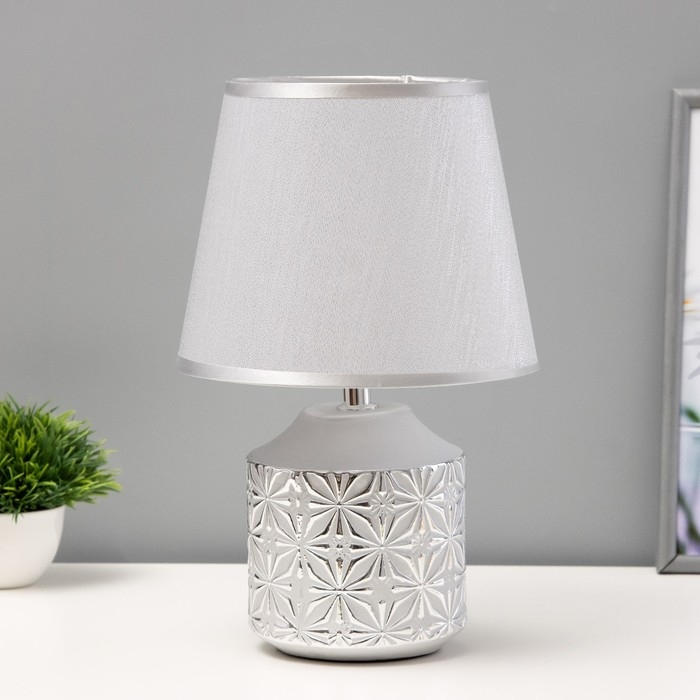 Настольная лампа Настольная лампа "Анрия" Е14 40Вт серебро 20х20х32 см