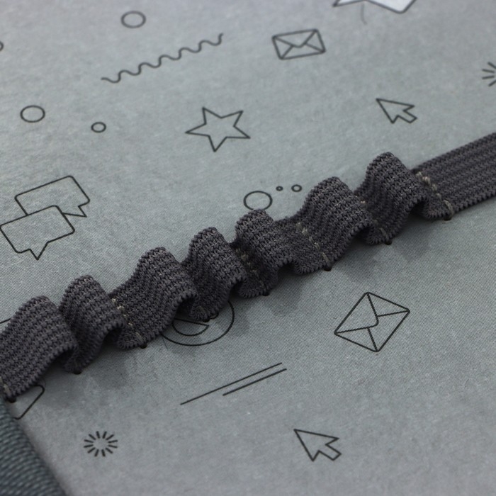 Пенал 3 секции, вкладка внутри, 140 х 210 х 40 мм, тканевый, Calligrata TOP Block Пенал 3 секции, вкладка внутри, 140 х 210 х 40 мм, тканевый, Calligrata TOP Block "Кеды"