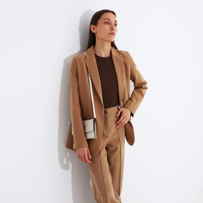 Сумка-клатч на магните, длинный ремень, цвет белый Сумка-клатч на магните, длинный ремень, цвет белый