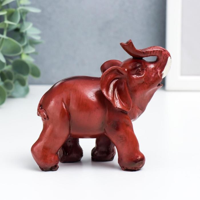 Сувенир полистоун под красное дерево набор 7 шт Сувенир полистоун под красное дерево набор 7 шт "Стадо слонов" 9;7,5;7;6,5;5,3, 4,8,4 см