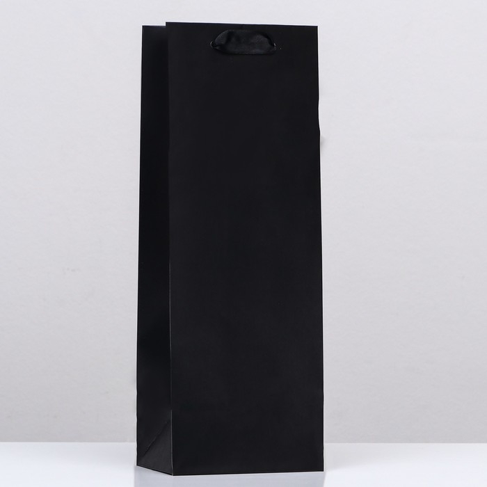 Пакет под бутылку «Чёрный», 13 x 36 x 10 см Пакет под бутылку «Чёрный», 13 x 36 x 10 см