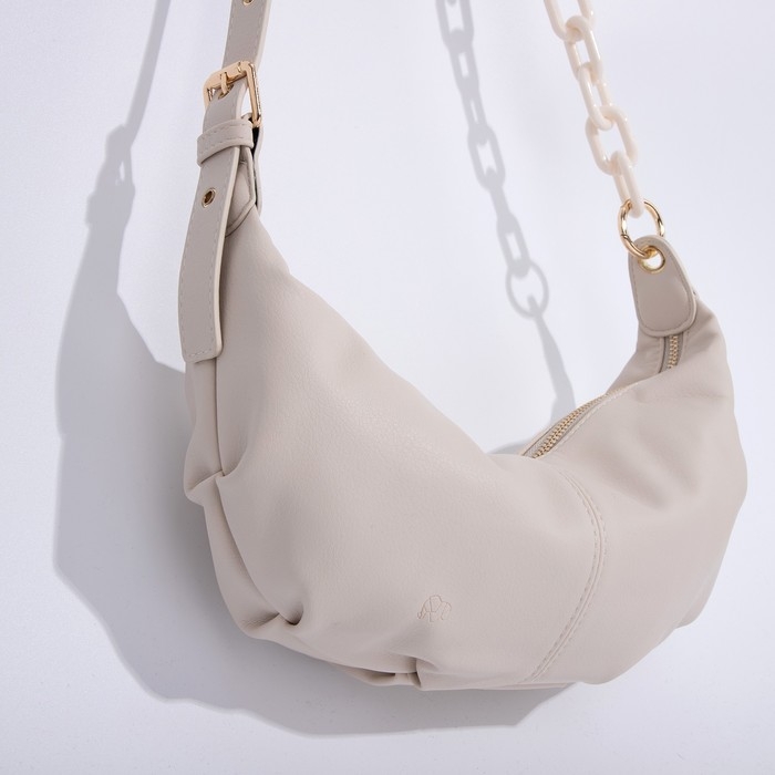 Сумка мешок, отдел на молнии, регулирующийся ремень, цвет молочный