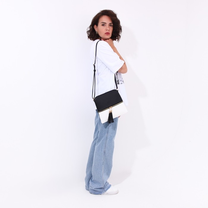 Сумка кросс-боди на молнии, цвет чёрный/белый Сумка кросс-боди на молнии, цвет чёрный/белый