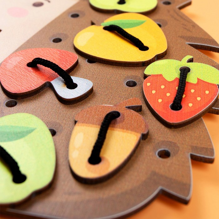 Шнуровка  Шнуровка "Ёжик на полянке"