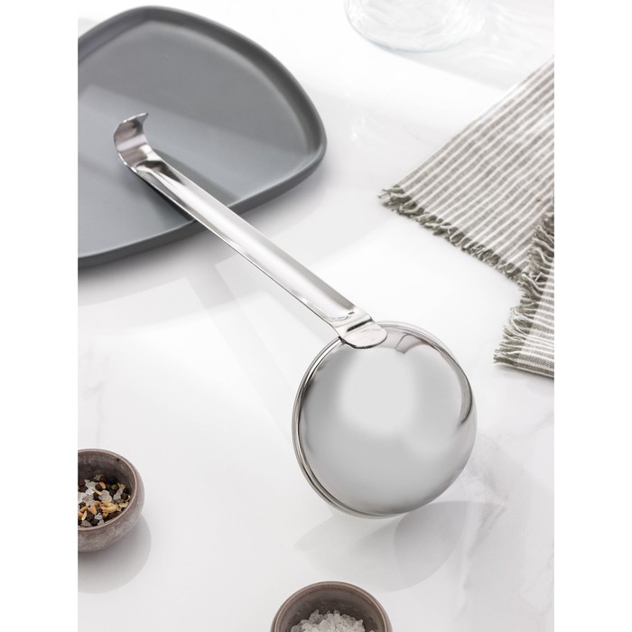 Половник для каши, 250 мл, длина ручки=30 см, цельнометаллическая ручка, цвет серебряный Половник для каши, 250 мл, длина ручки=30 см, цельнометаллическая ручка, цвет серебряный