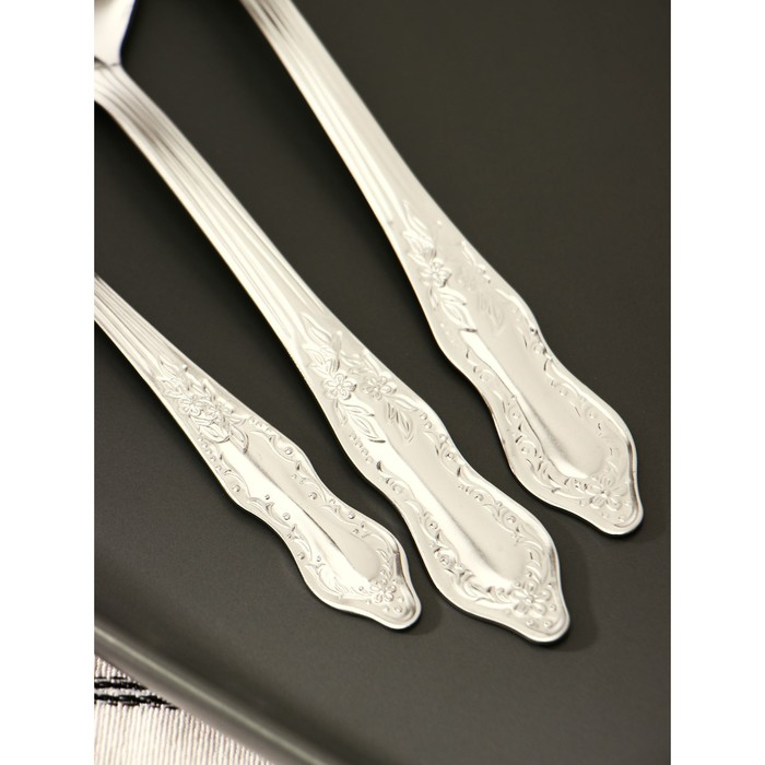 Набор столовых приборов &laquo;Славяна&raquo;, 18 предметов, толщина 1,2 мм, картонная коробка, цвет серебряный