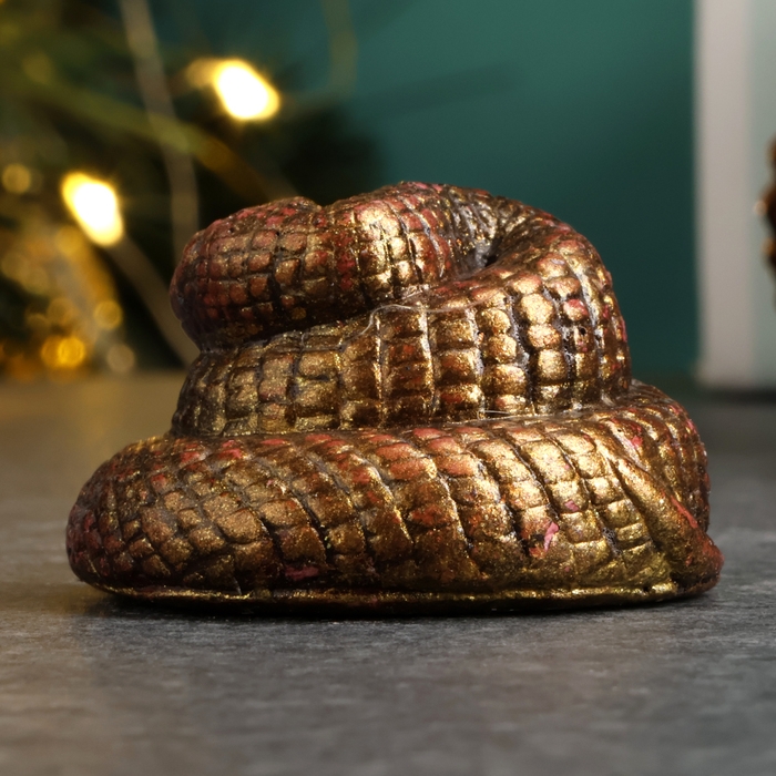 Новый год. Символ 2025. Фигура Новый год. Символ 2025. Фигура "Змейка малая" бордовый с позолотой, 4х4х2см