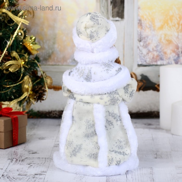 Снегурочка  Снегурочка "Белая шубка, с посохом и синей пуговкой" двигается, 31 см