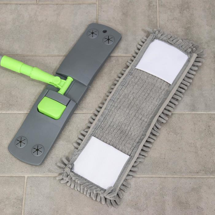 Швабра для мытья пола плоская Доляна, окрашенный телескопический черенок, микрофибра букля, 42×12×73(124) см Швабра для мытья пола плоская Доляна, окрашенный телескопический черенок, микрофибра букля, 42×12×73(124) см