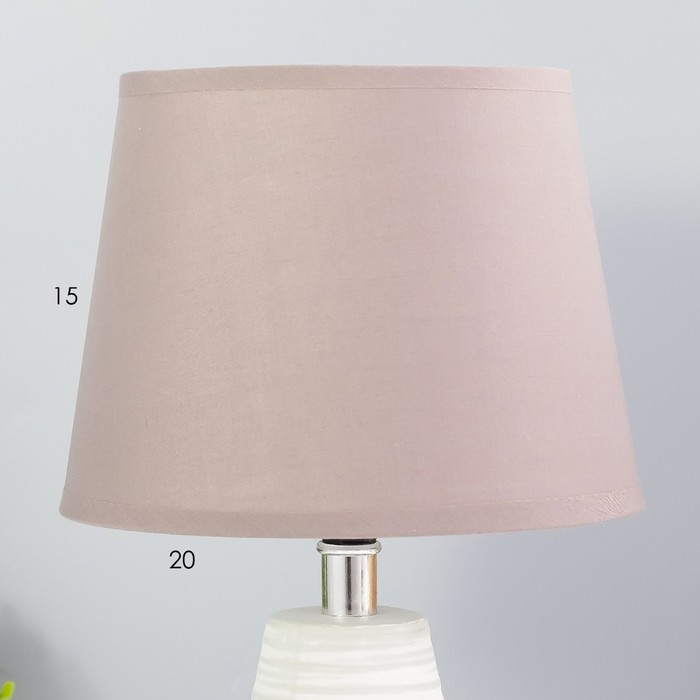 Лампа настольная 320616/1 E14 40Вт белый 19,5х19,5х32 см RISALUX