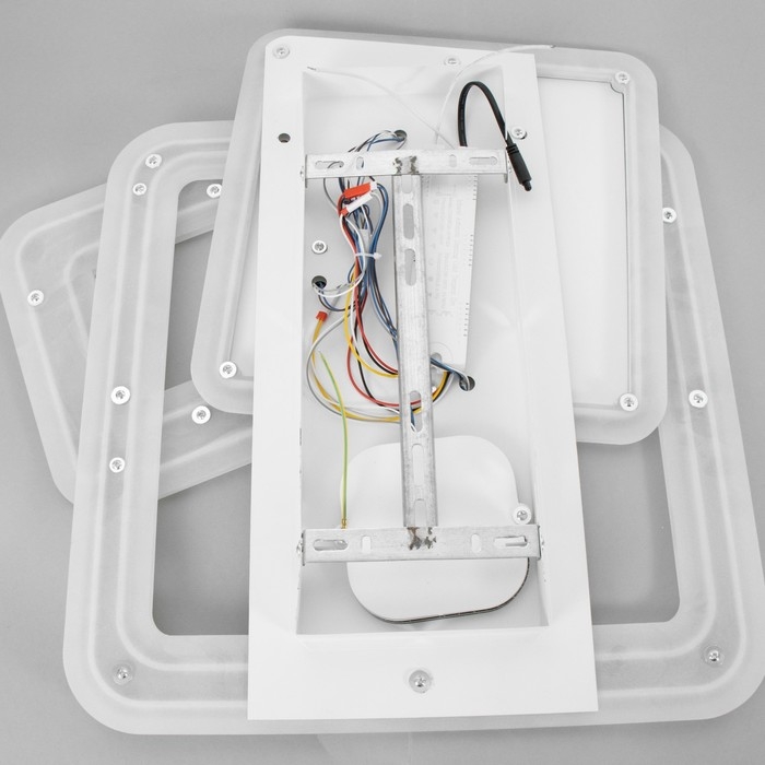 Люстра с ПДУ Люстра с ПДУ "Куб" LED 160Вт чёрно-белый 48х49,5х6 см BayerLux