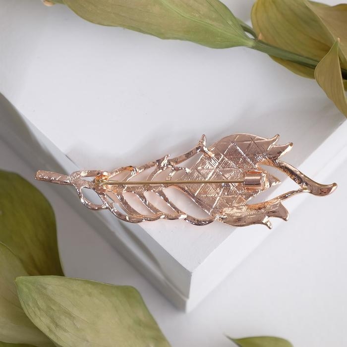 Брошь «Перо павлина», цветная в розовом золоте Брошь «Перо павлина», цветная в розовом золоте