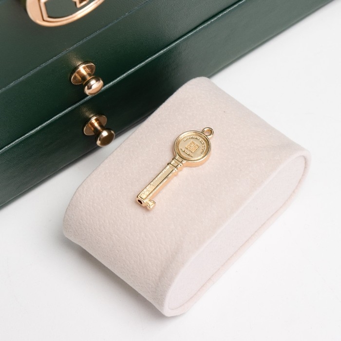 Шкатулка кожзам для украшений  Шкатулка кожзам для украшений "Стёганая с рамкой" зелёная 23х17х13,5 см