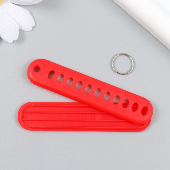 Брелок металл кожзам Брелок металл кожзам "Ремешок с номерным знаком" красный 12,5х4 см