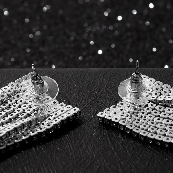 Серьги висячие со стразами «Водопад» ладья, цвет белый в серебре, 7,5см Серьги висячие со стразами «Водопад» ладья, цвет белый в серебре, 7,5см