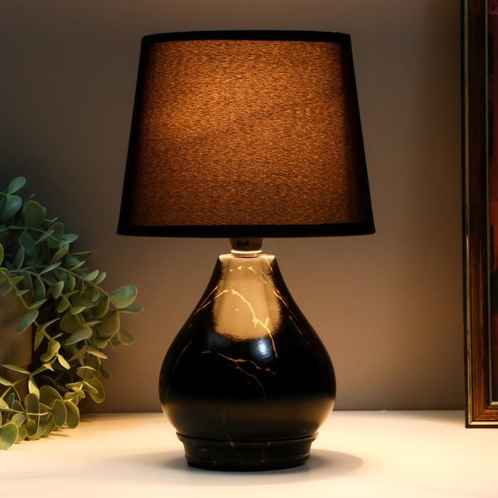 Настольная лампа "Гелла" E14 40Вт черный 18х18х29 см RISALUX