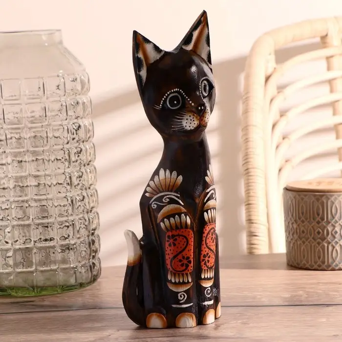 Сувенир дерево Сувенир дерево "Кошка с росписью на лапках" 30х10х3 см