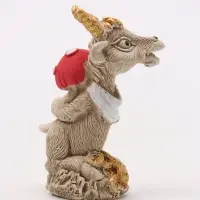 Фигурка декоративная &laquo;Козел с мухомором&raquo;, 6&times;4&times;3 см, слоновая кость