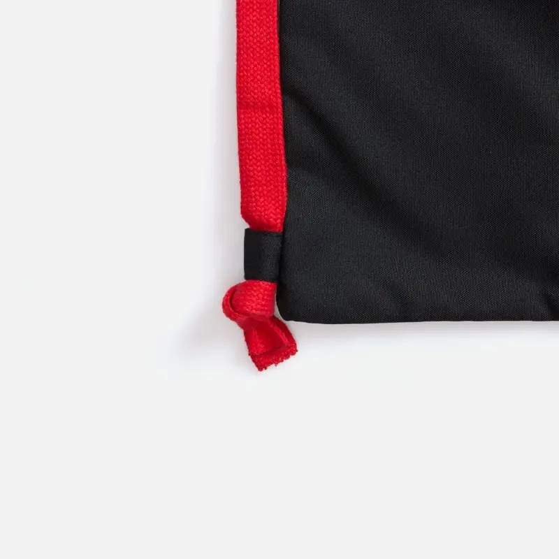 Рюкзак B3, черный с красными лямками Рюкзак B3, черный с красными лямками