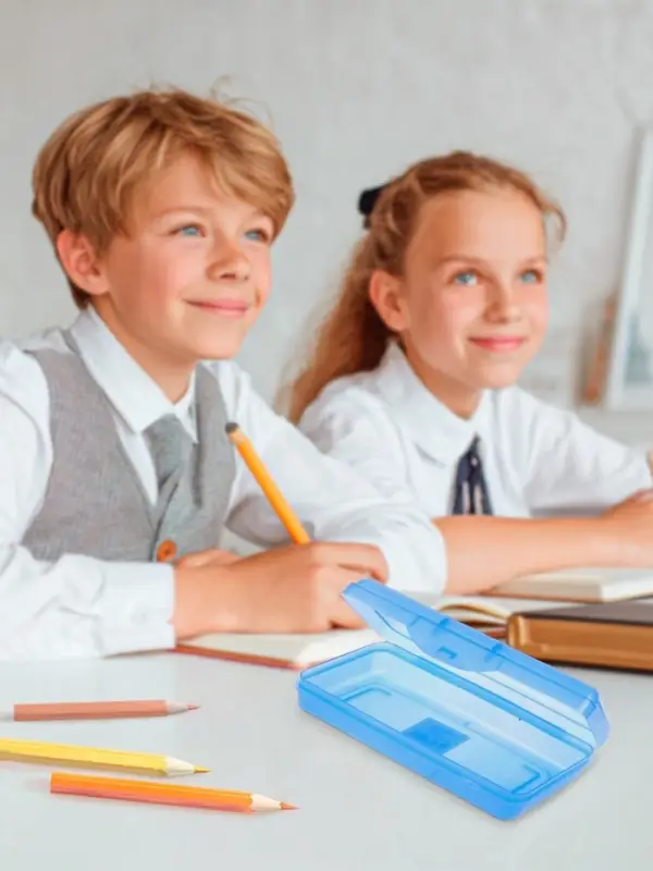 Пенал - футляр Calligrata &laquo;Школьный&raquo;, 80&times;205&times;38 мм, полупрозрачный. пластиковый, МИКС