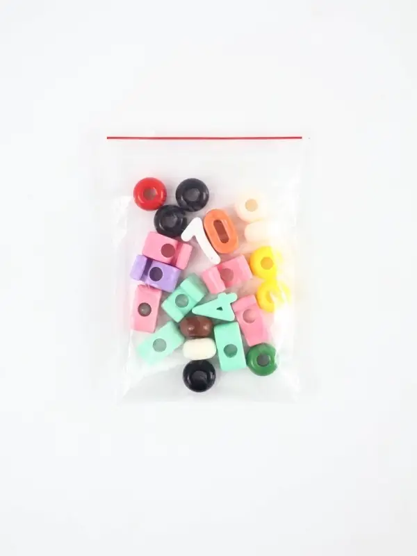 Развивающая шнуровка "Цифры и бусины"