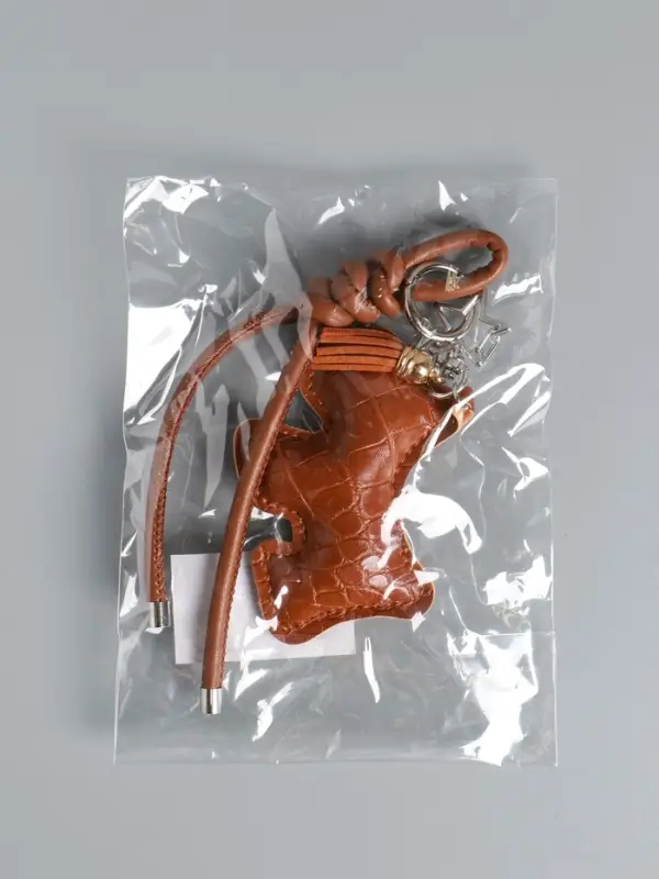 Брелок на карабине кожзам  Брелок на карабине кожзам "Терьер" с узлом, шоколад 14х8х1,2 см