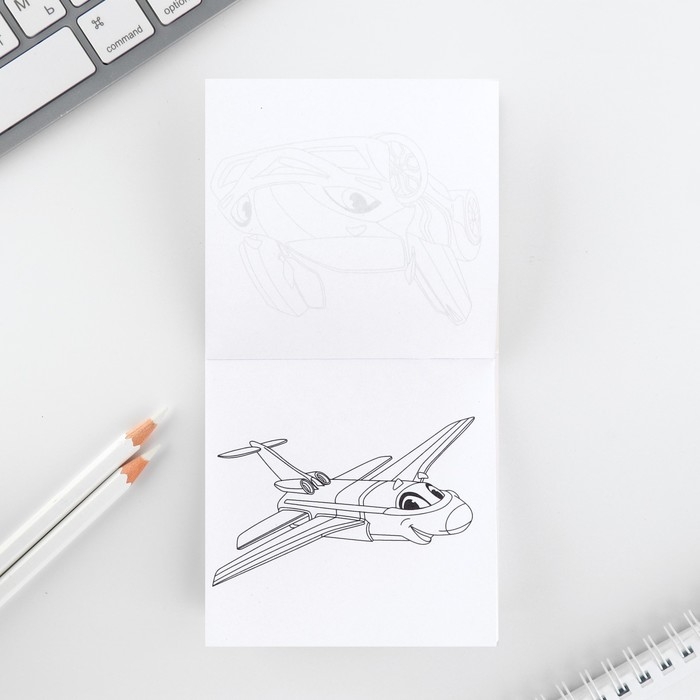 Подарочный набор: блокнот-раскраска и восковые мелки «23 февраля» Подарочный набор: блокнот-раскраска и восковые мелки «23 февраля»