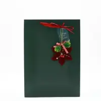 Пакет подарочный «С Новым годом», с ёлочной игрушкой, 31 × 40 × 11 см