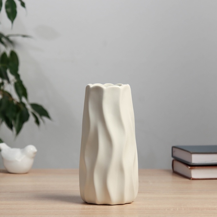 Керамическая ваза декоративная настольная «Грант», для цветов, сухоцветов, d-6 см, 18×8 см, белый Керамическая ваза декоративная настольная «Грант», для цветов, сухоцветов, d-6 см, 18×8 см, белый