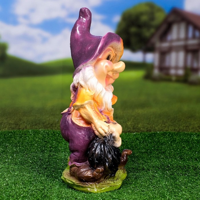 Садовая фигура Садовая фигура "Гном с ежиком" 38см