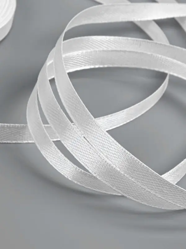 Лента атласная, 6 мм, 23±1 м, белая №01 Лента атласная, 6 мм, 23±1 м, белая №01