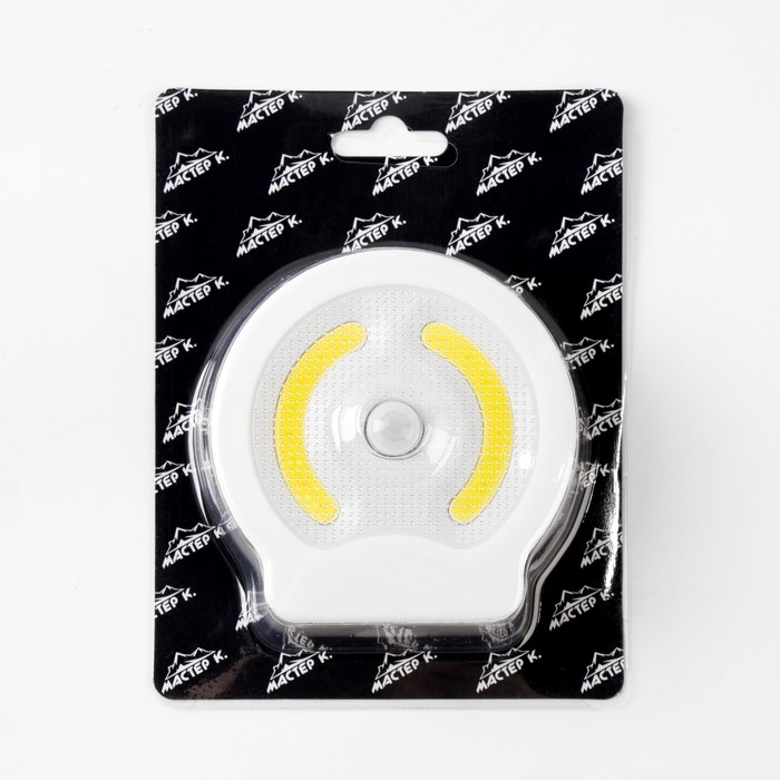 Фонарь-светильник  Фонарь-светильник "Мастер К", 220 лм, COB, 3 ААА, магнит, клейкая основа, датчик движения