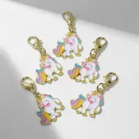 Шарм «Единорог» роскошный, цветной в золоте Шарм «Единорог» роскошный, цветной в золоте