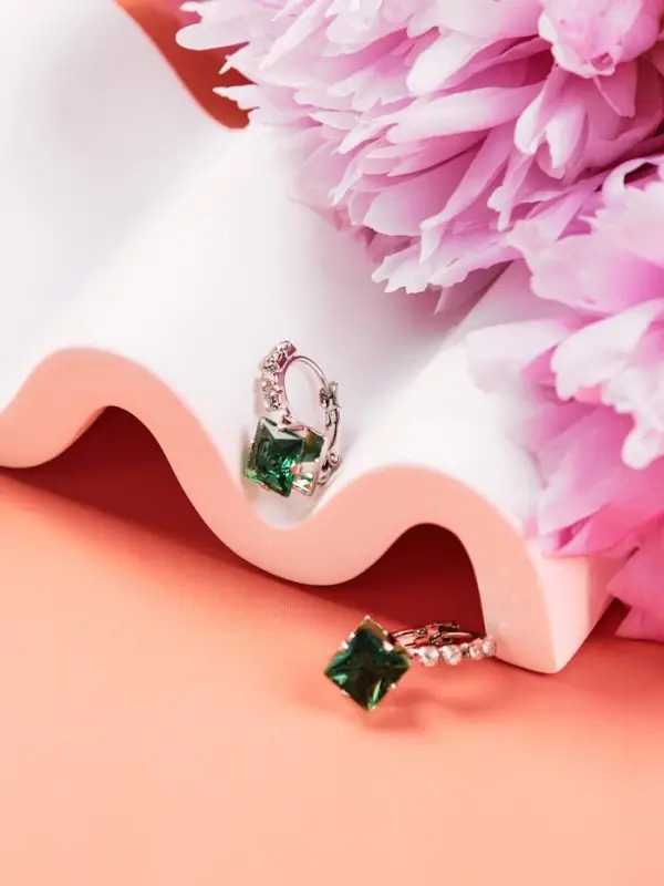 Серьги со стразами &laquo;Ромб&raquo;, вечеринка, цвет МИКС